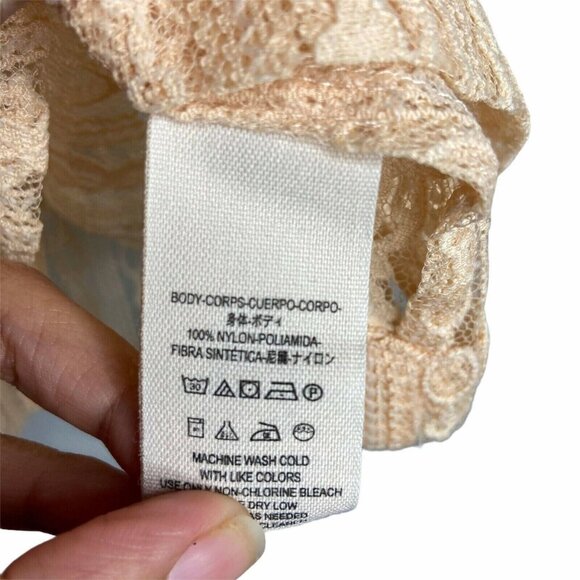 Free People Short Sleeve Size‎ XSmall Peach Top Blouse Boxy Lace - Picture 7 of 9